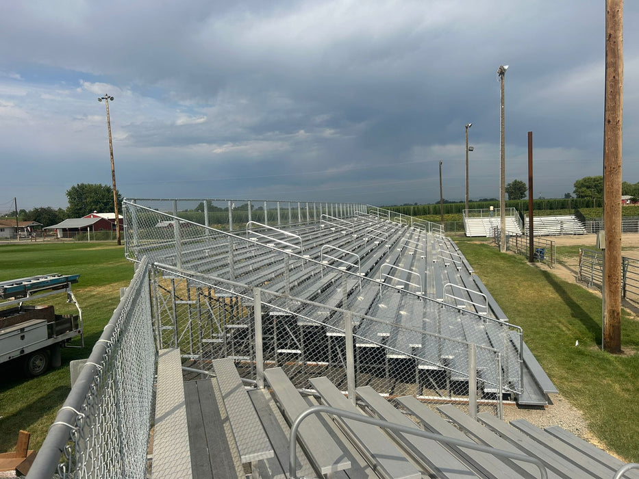 15 Row Bleacher DELUXE - 33' Length