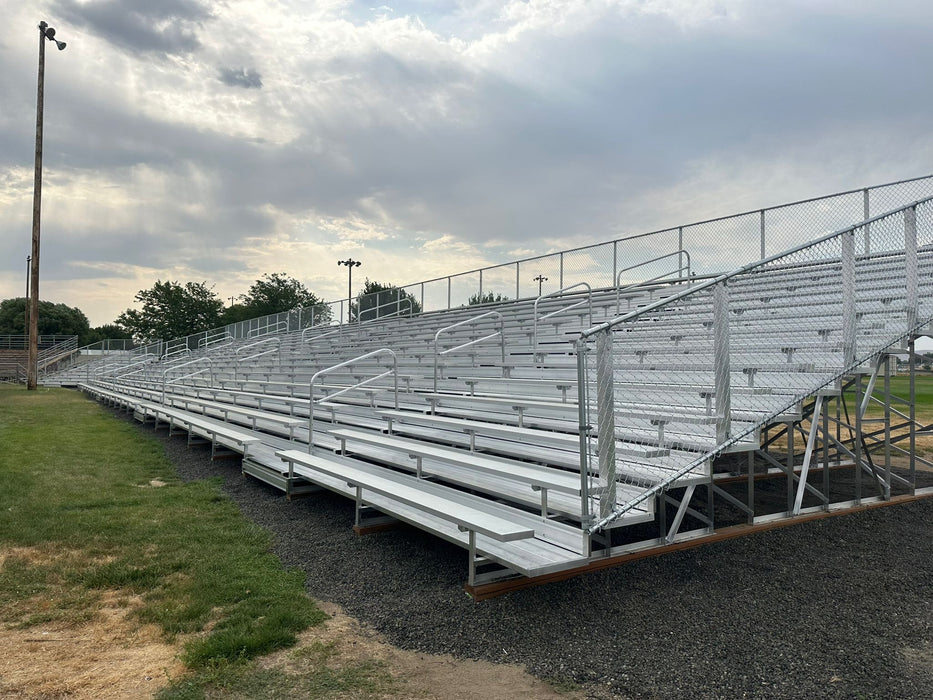 15 Row Bleacher DELUXE - 33' Length